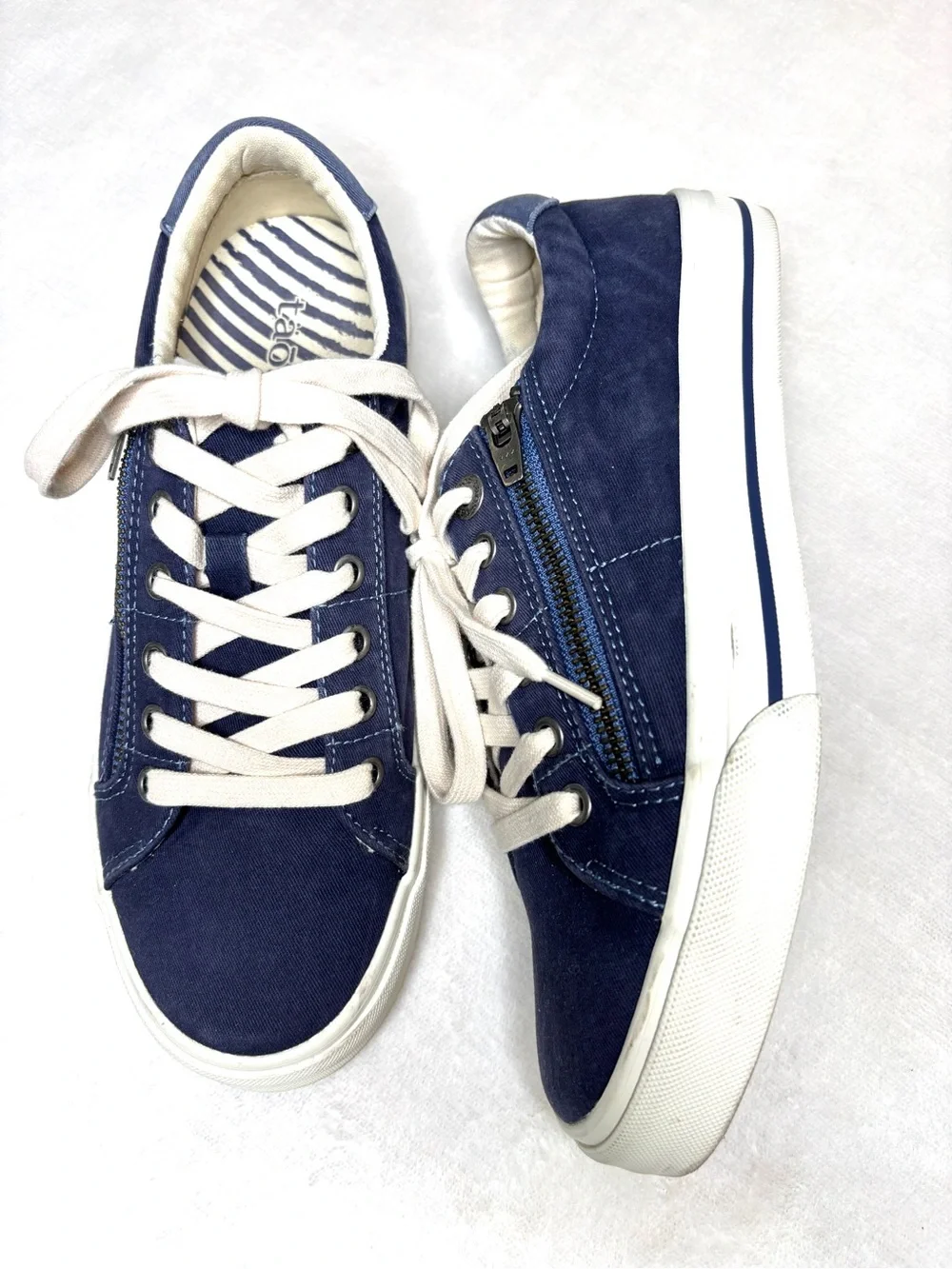Taos Z Soul Sneaker Navy Indigo Distressed 8 Worn Once